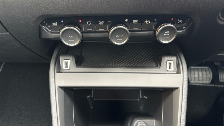 Citroen C4 1.2 [130] Max 5dr Auto Petrol Hatchback